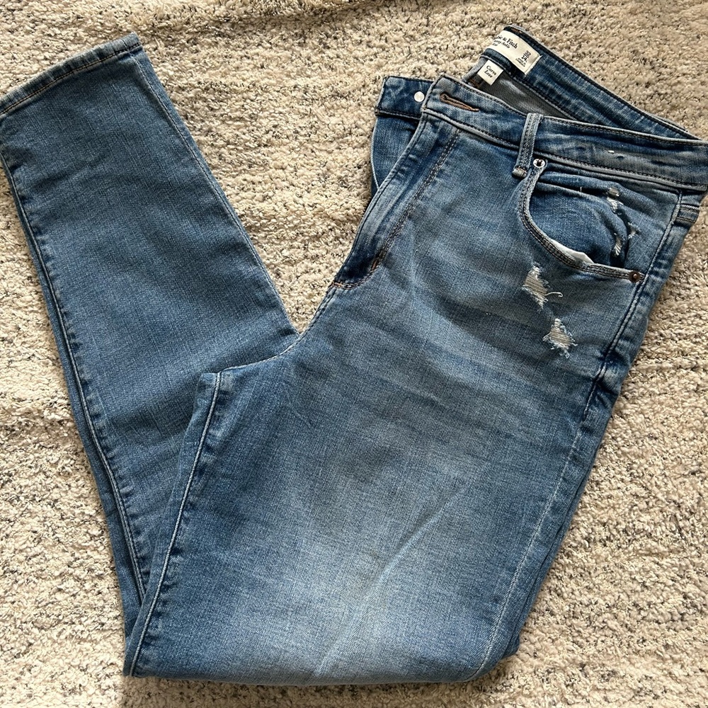 Abercrombie & Fitch Super High Rise Skinny Jeans